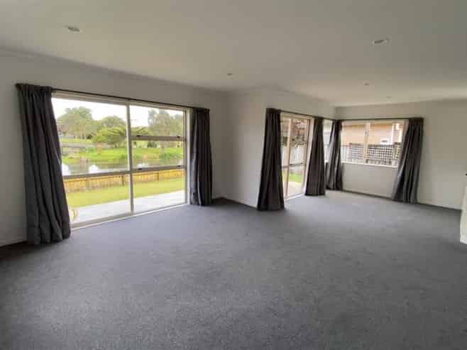 19b McGowan Place, Orewa