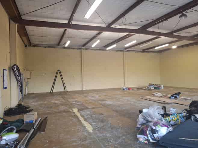 Road front industrial unit - Glendene location