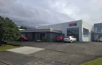 Road front industrial unit - Glendene location
