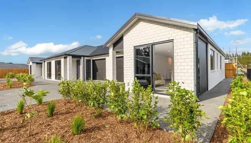 2  Lily Pond Lane, Katikati