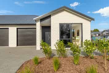 2  Lily Pond Lane, Katikati