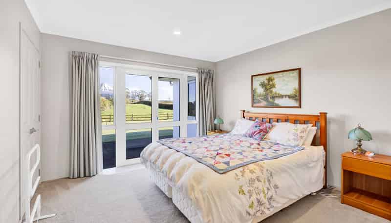 399 Brookes Road, Stratford