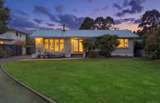 92 Acacia Drive, Levels