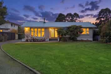 92 Acacia Drive, Levels