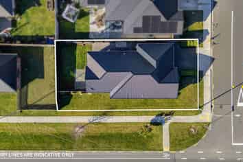 1 Woodford Avenue, Woodend