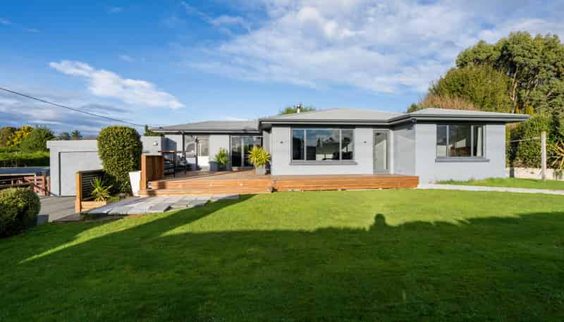 16 Lorne Dacre Road, Lorneville
