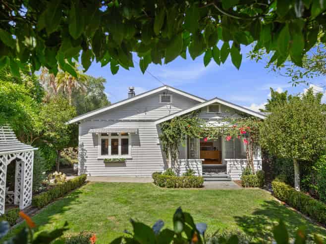 23 Ewen Alison Avenue, Devonport