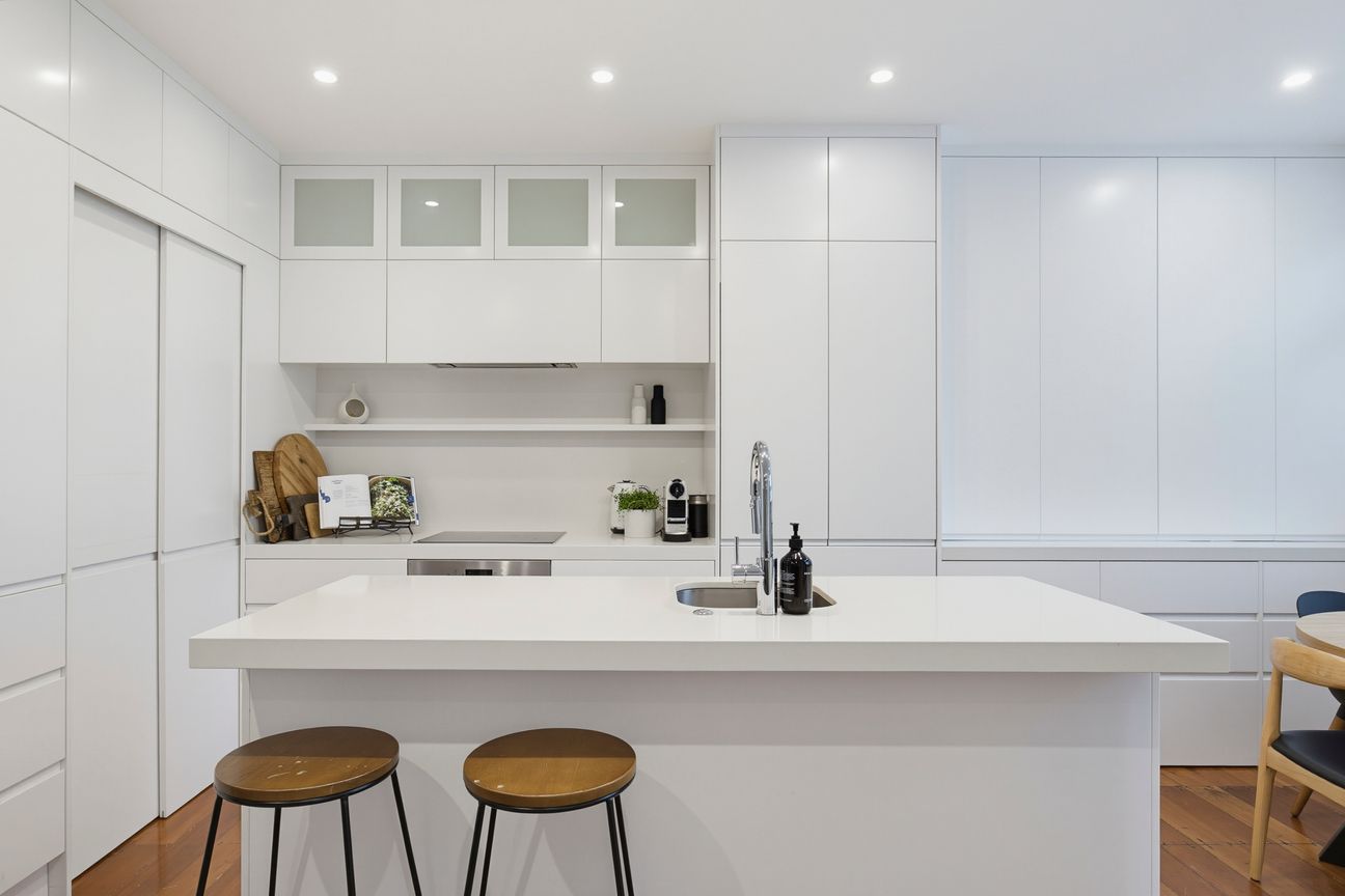 SINGLE LEVEL CHARM, MODERN COMFORT & STUDIO - Bild 4