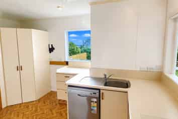 32 Davies Road, Hurdon