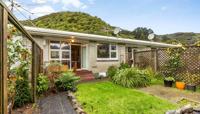 6/238 Muritai Road, Eastbourne