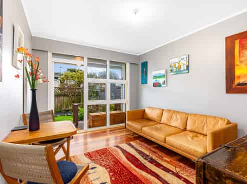 6/238 Muritai Road, Eastbourne