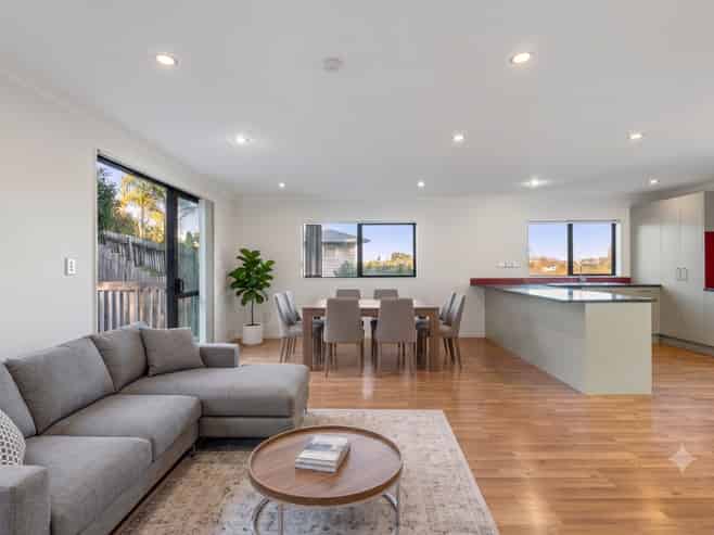 19 Farnol Street, Hillsborough