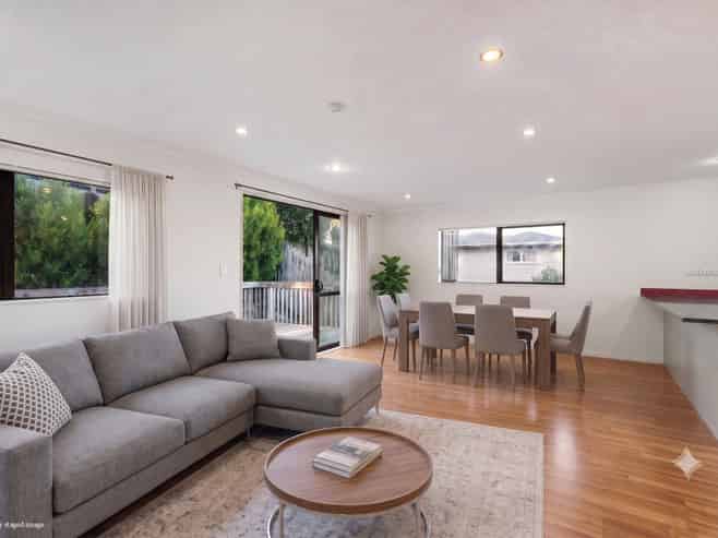 19 Farnol Street, Hillsborough