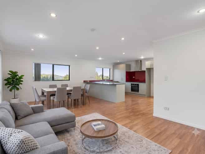 19 Farnol Street, Hillsborough