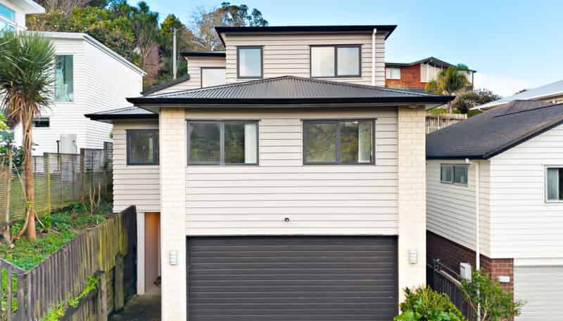 19 Farnol Street, Hillsborough