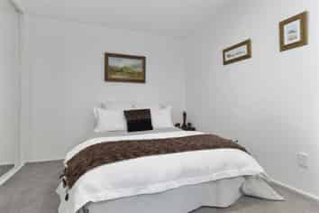 3E/175 Hurstmere Road, Takapuna