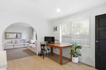 1/54 Aorangi Road, Bryndwr