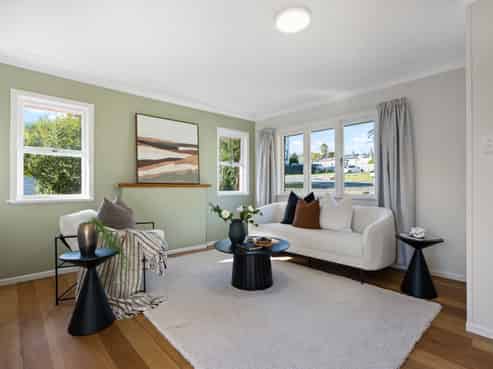 15 Hutchinson Avenue, New Lynn