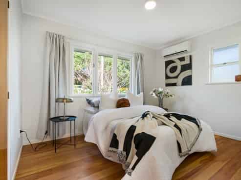 15 Hutchinson Avenue, New Lynn