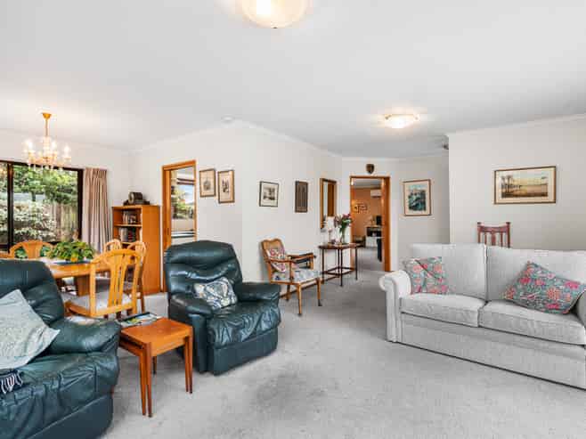 6 Tuscany Place, Beckenham