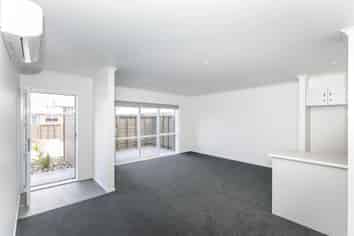 8/157 Ulster Street, Hamilton Central