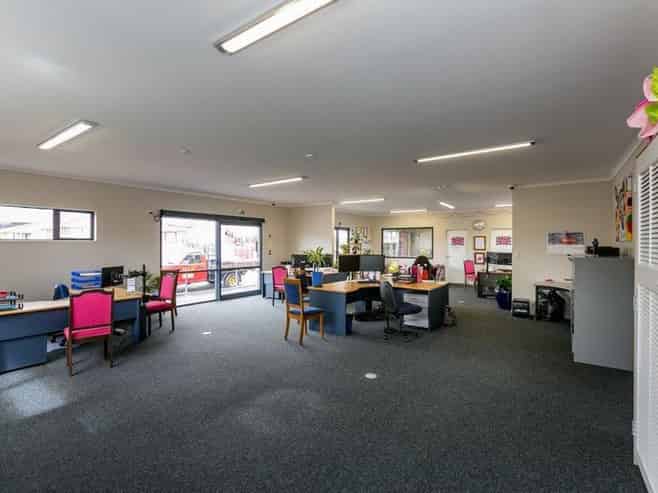 Modern Retail Space in the Heart of Moturoa
