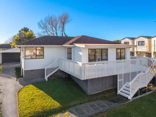 6 Rainbow Place, Wattle Downs