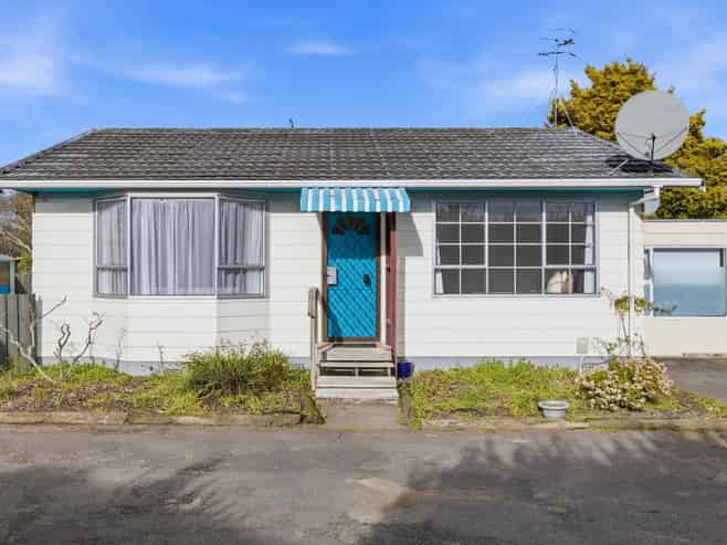 14B Devon Road, Springvale
