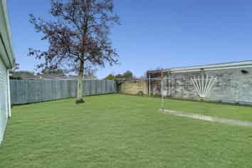31 Abraham Crescent, Milson