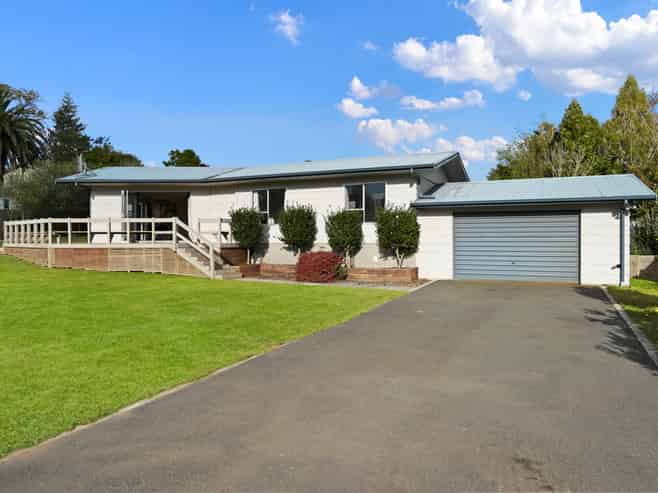 33 Exeter Street, Glenview