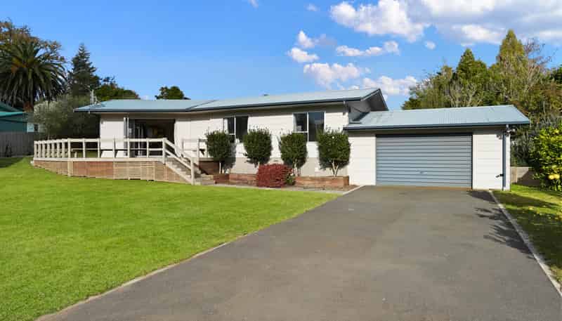 33 Exeter Street, Glenview