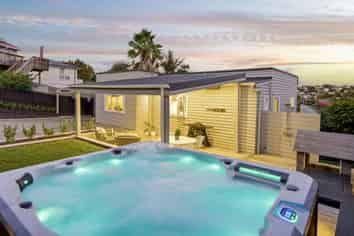 17B Masterton Road, Rothesay Bay