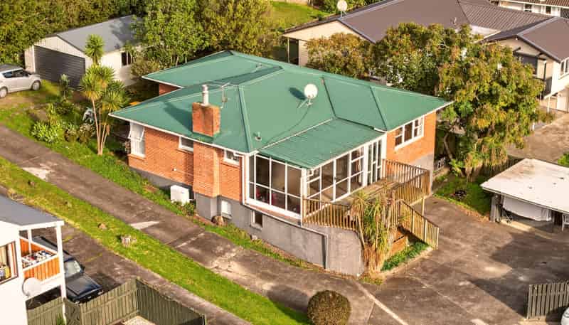 450 Don Buck Road, Massey