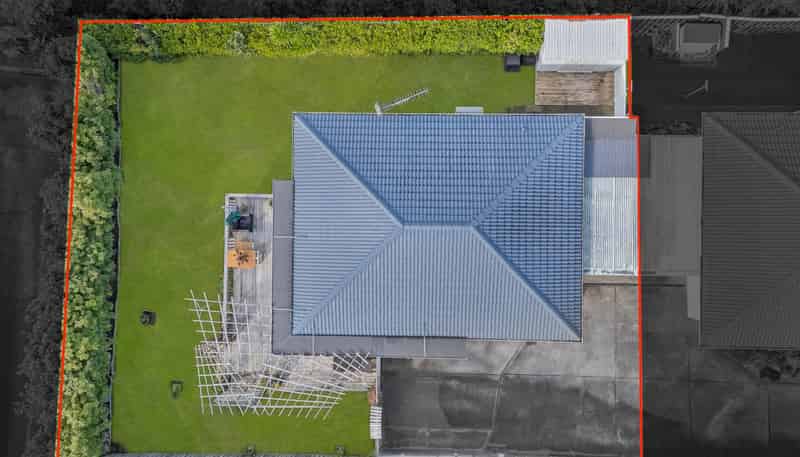 2/4 Noumea Place, Mairangi Bay