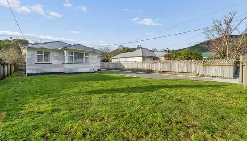 95 Hine Road, Wainuiomata