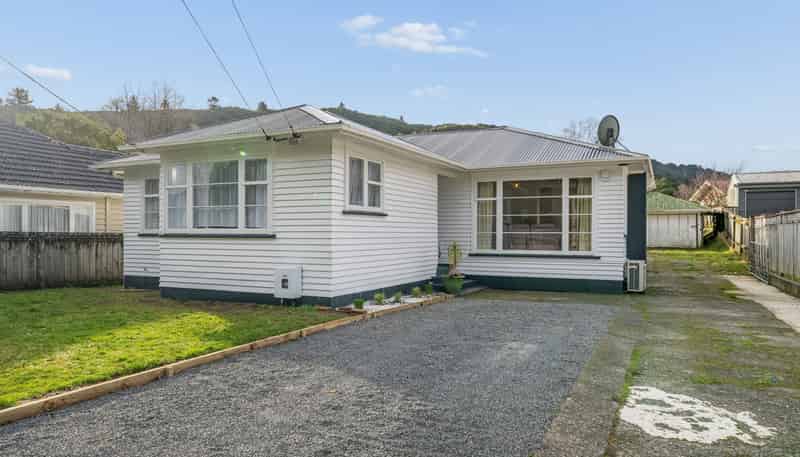 95 Hine Road, Wainuiomata