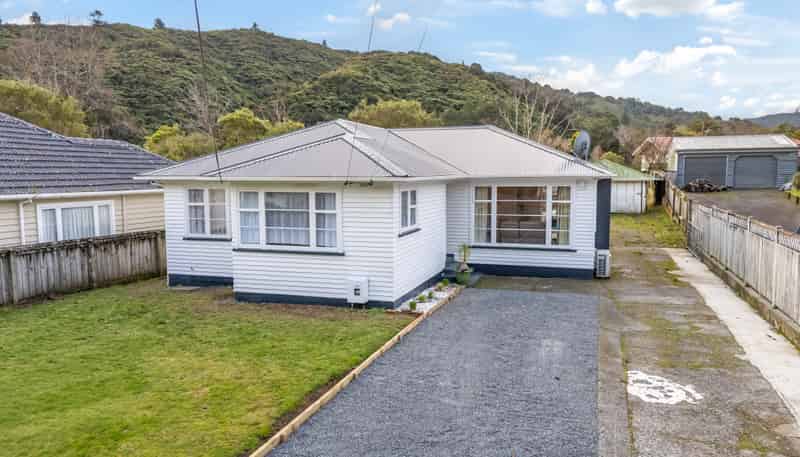 95 Hine Road, Wainuiomata
