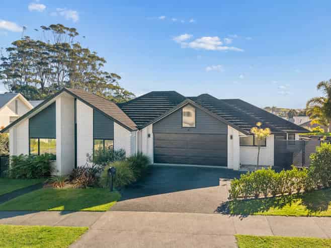 28  Kettlewell Drive, Millwater