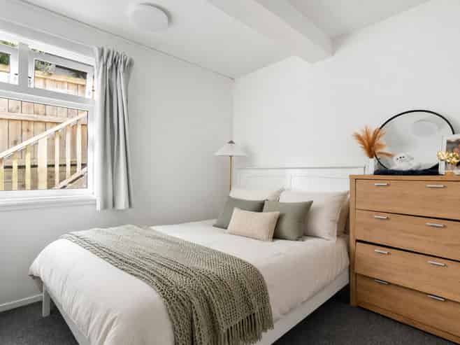 11 Lancaster Street, Karori