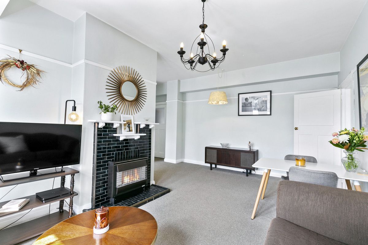 Cute, Spacious, Carpark Sorted! Available! – pohled 6