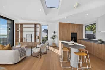 19 Inverness Lane, Redcliffs