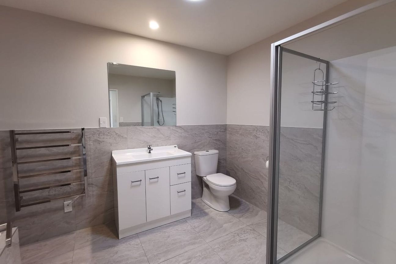 Spacious 4 Bedroom House - Altro