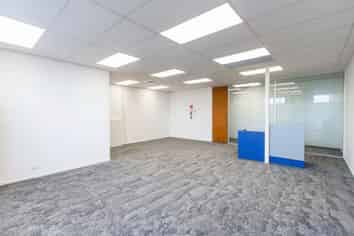 Refurbished Office Suite | 70.5 m2