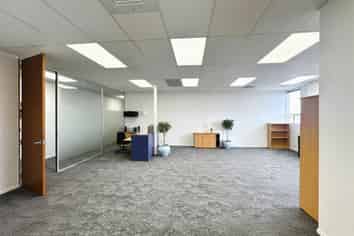 Refurbished Office Suite | 70.5 m2