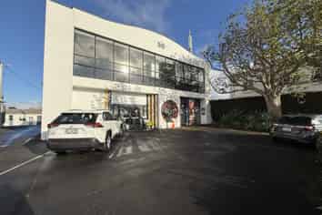 Refurbished Office Suite | 70.5 m2