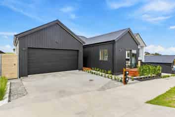 94 Huanui Drive, Orewa