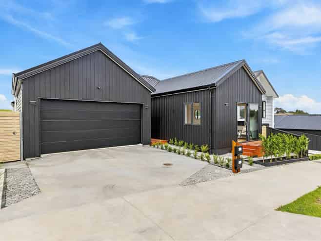 94 Huanui Drive, Orewa