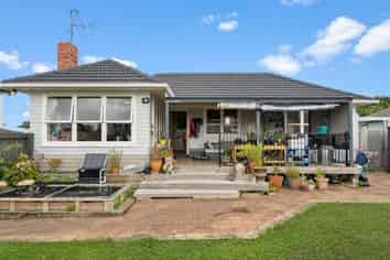 9 Andrew Road, Howick