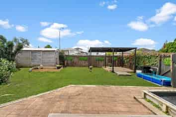 9 Andrew Road, Howick