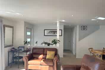 8B Beach Road, Manly